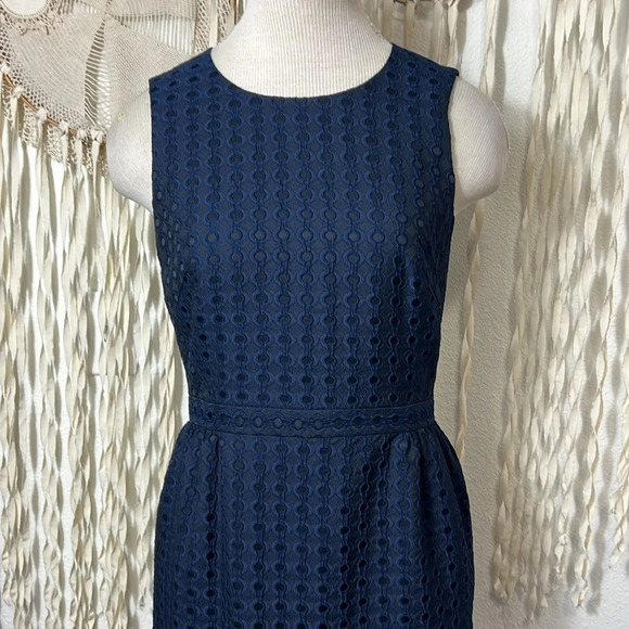 Boden Navy Eyelet Dress Size 4L - Picture 3 of 12